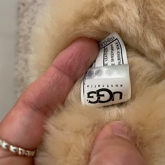 UGG Bailey Button Boots - Picture 6 of 9